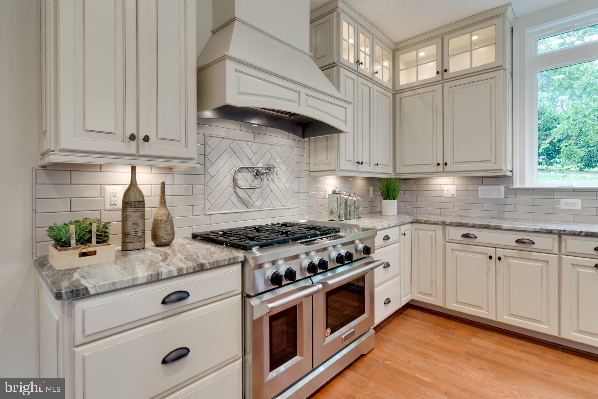 CHESTERBROOK WOODS - Residential