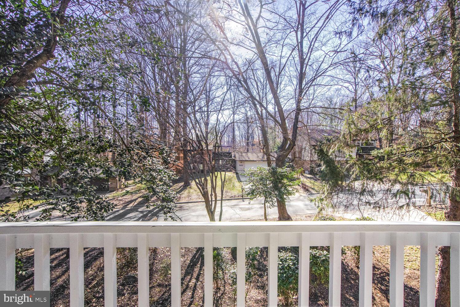 CONGRESSIONAL COUNTRY CLUB ESTATES - Residential