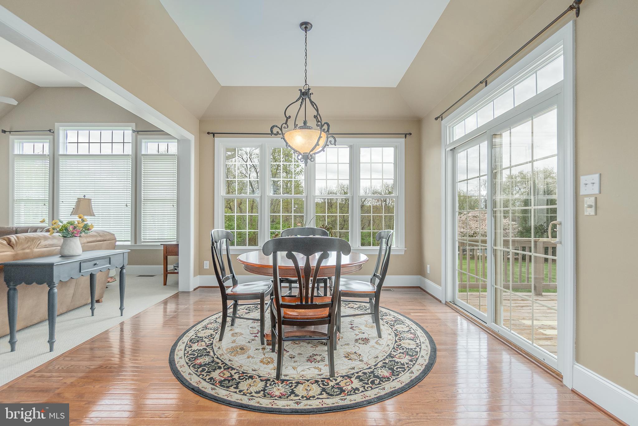THE MEADOWS - Residential