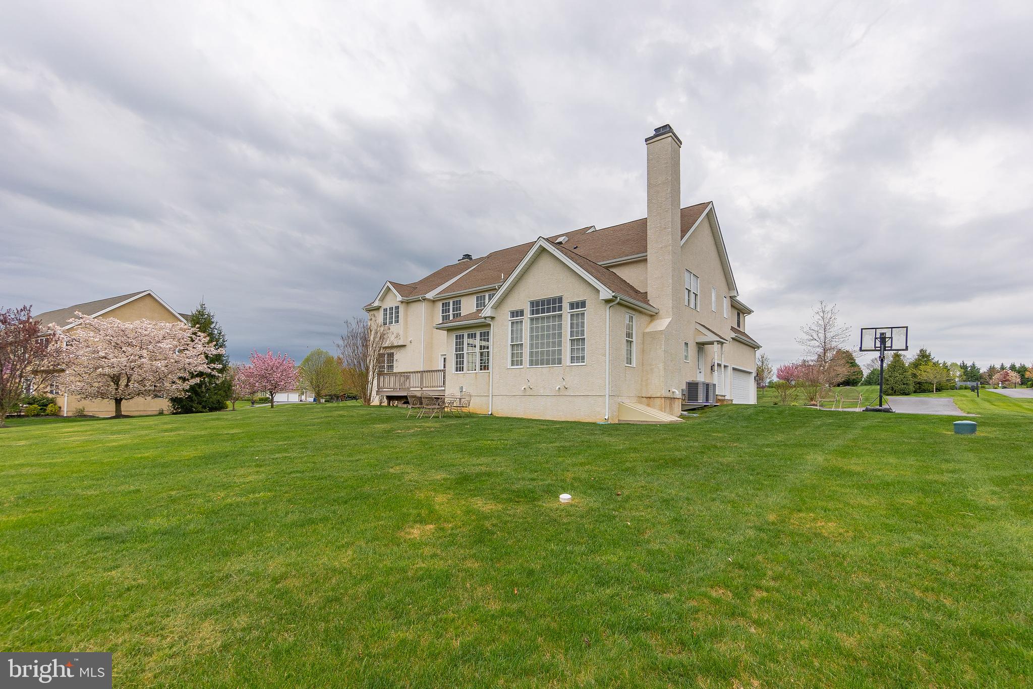THE MEADOWS - Residential
