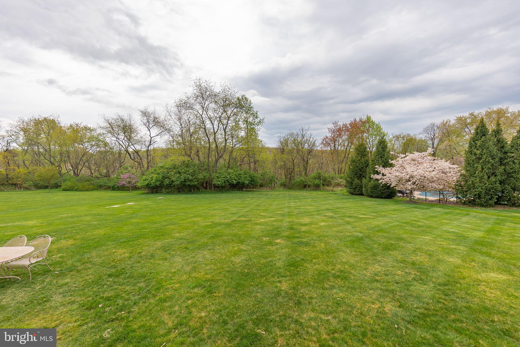 THE MEADOWS - Residential