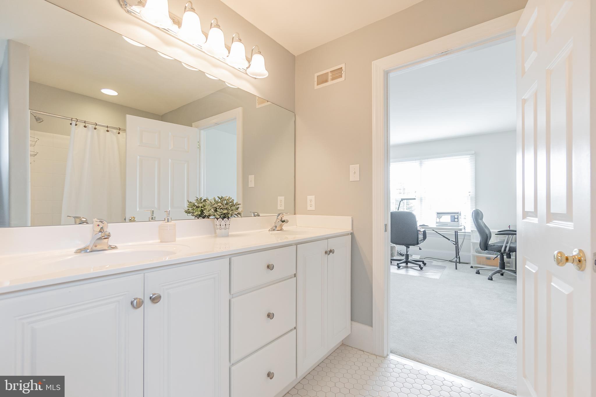 THE MEADOWS - Residential