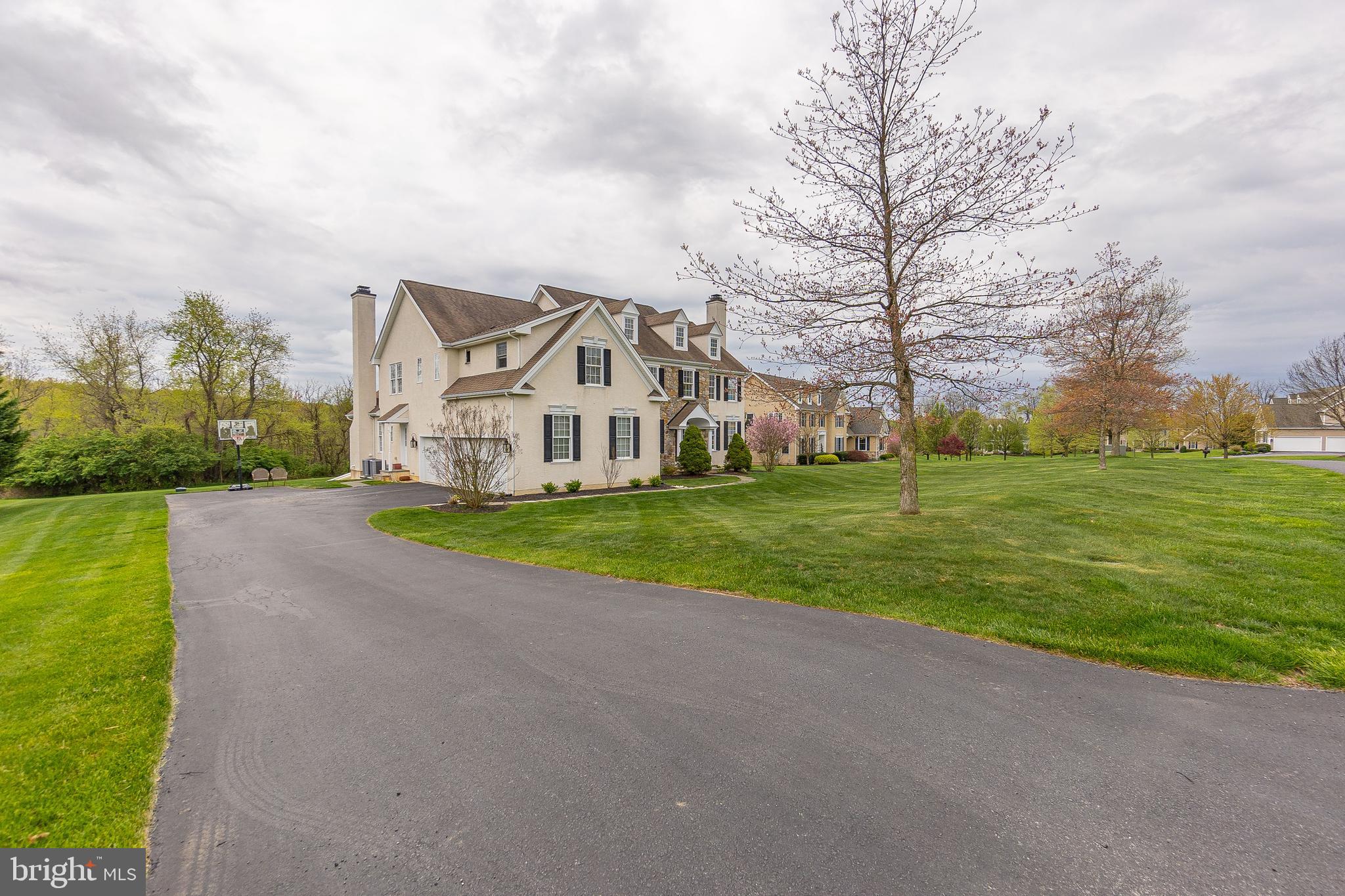 THE MEADOWS - Residential