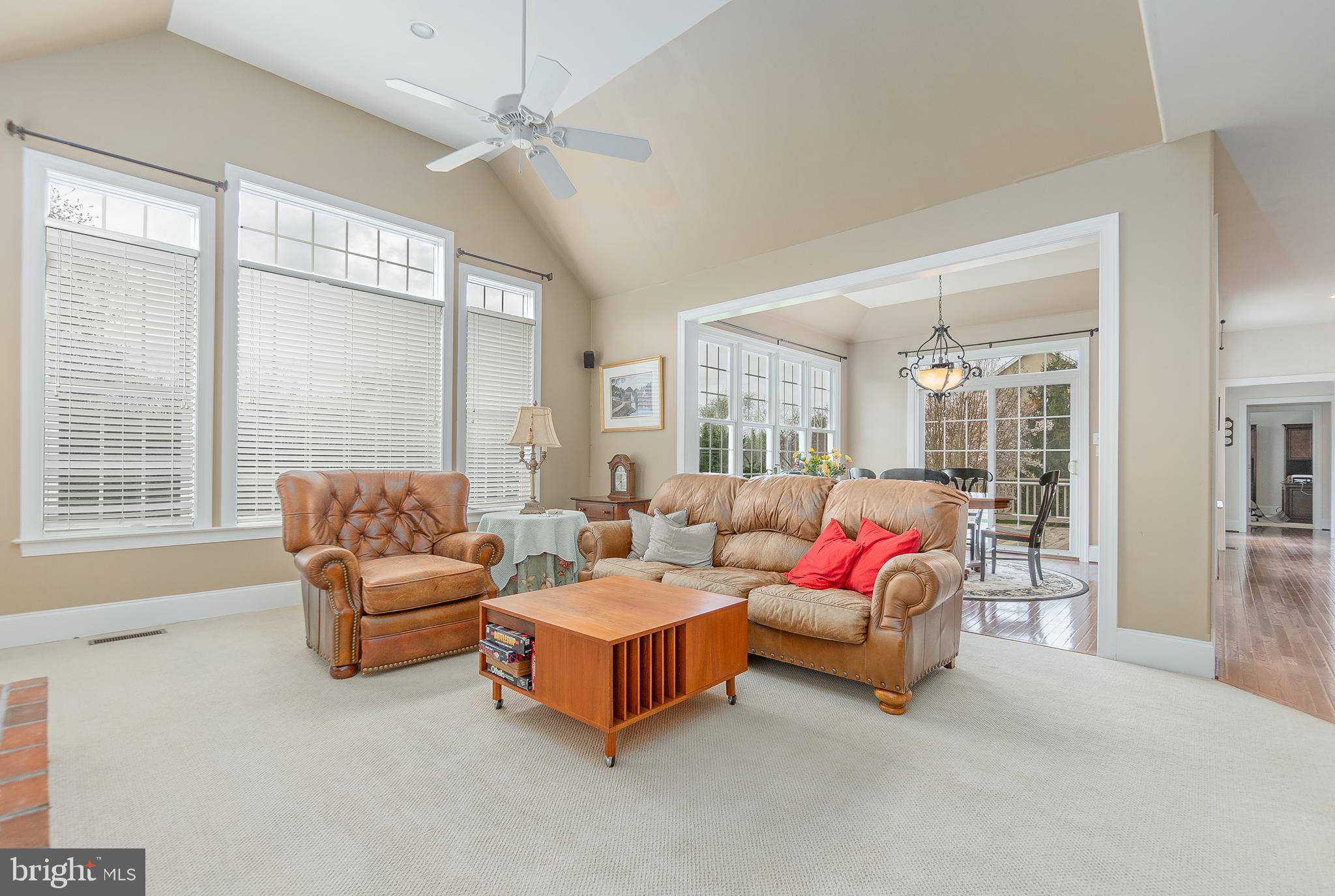 THE MEADOWS - Residential