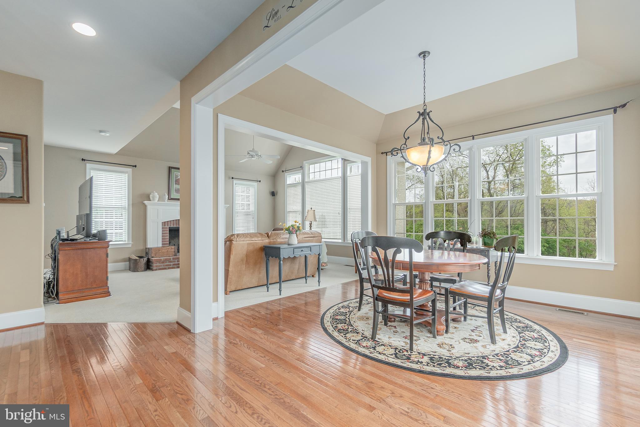 THE MEADOWS - Residential