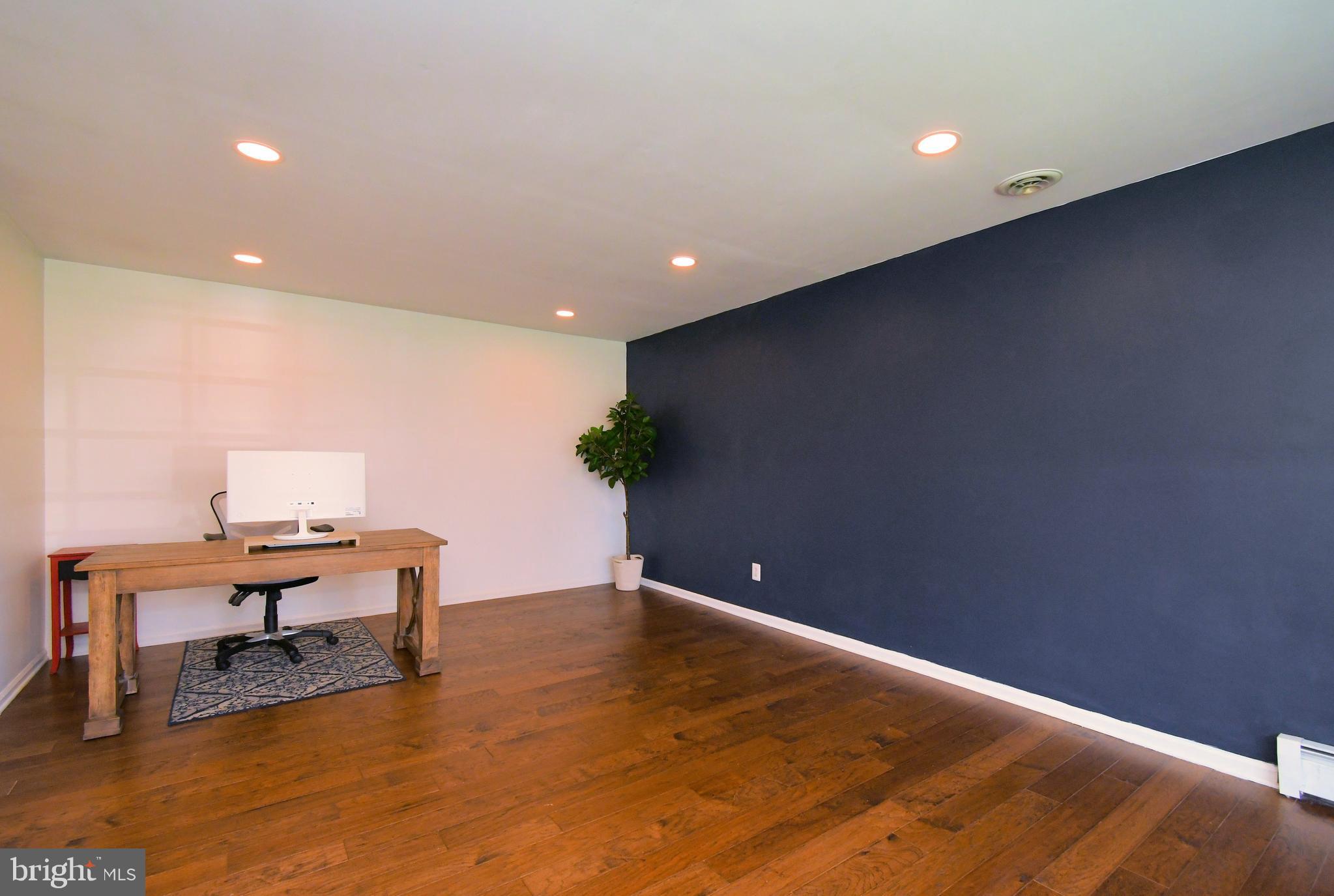 102 LONGVIEW DRIVE