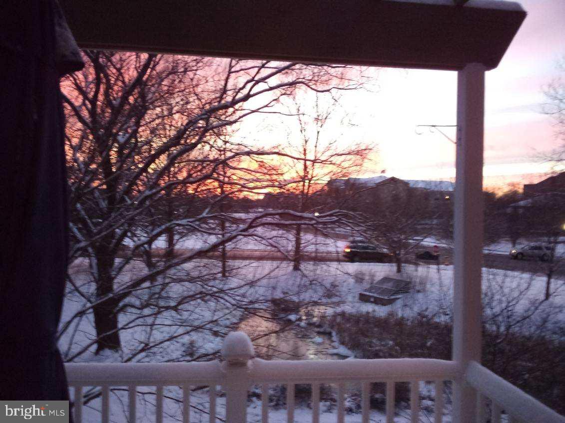 OAK HOLLOW - Residential