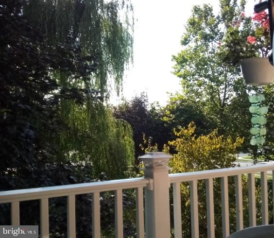 OAK HOLLOW - Residential