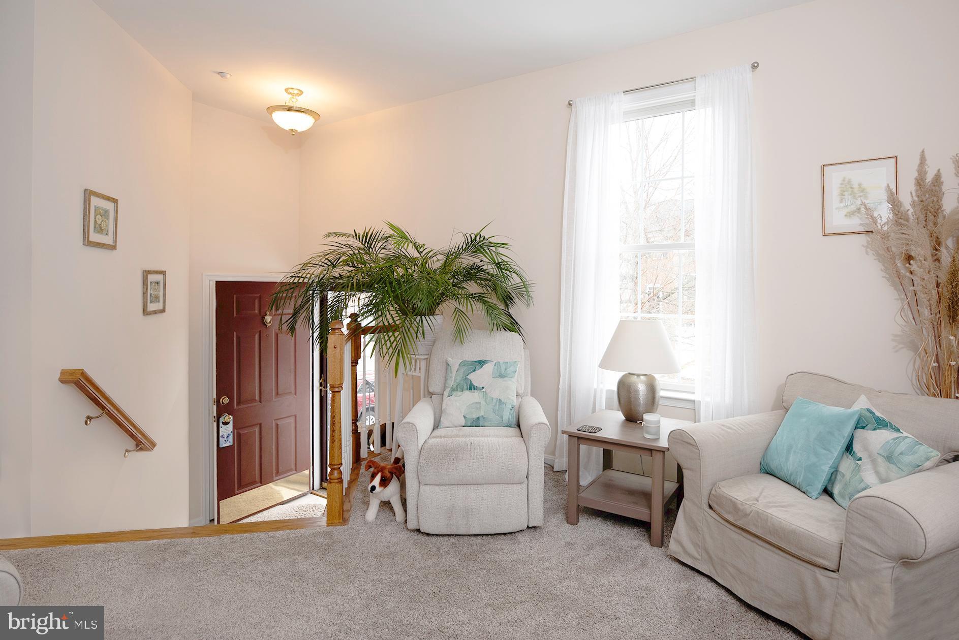 OAK HOLLOW - Residential