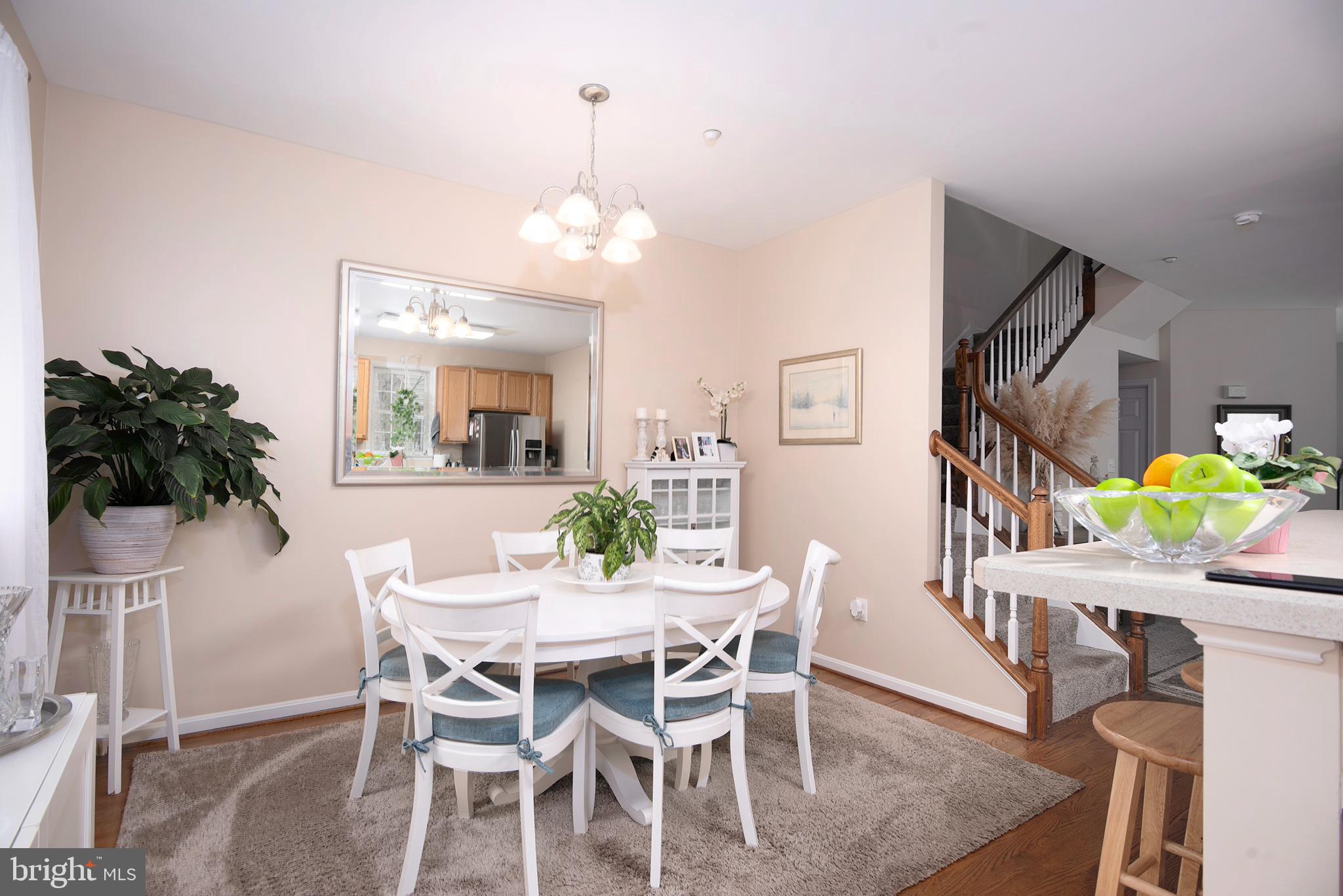 OAK HOLLOW - Residential