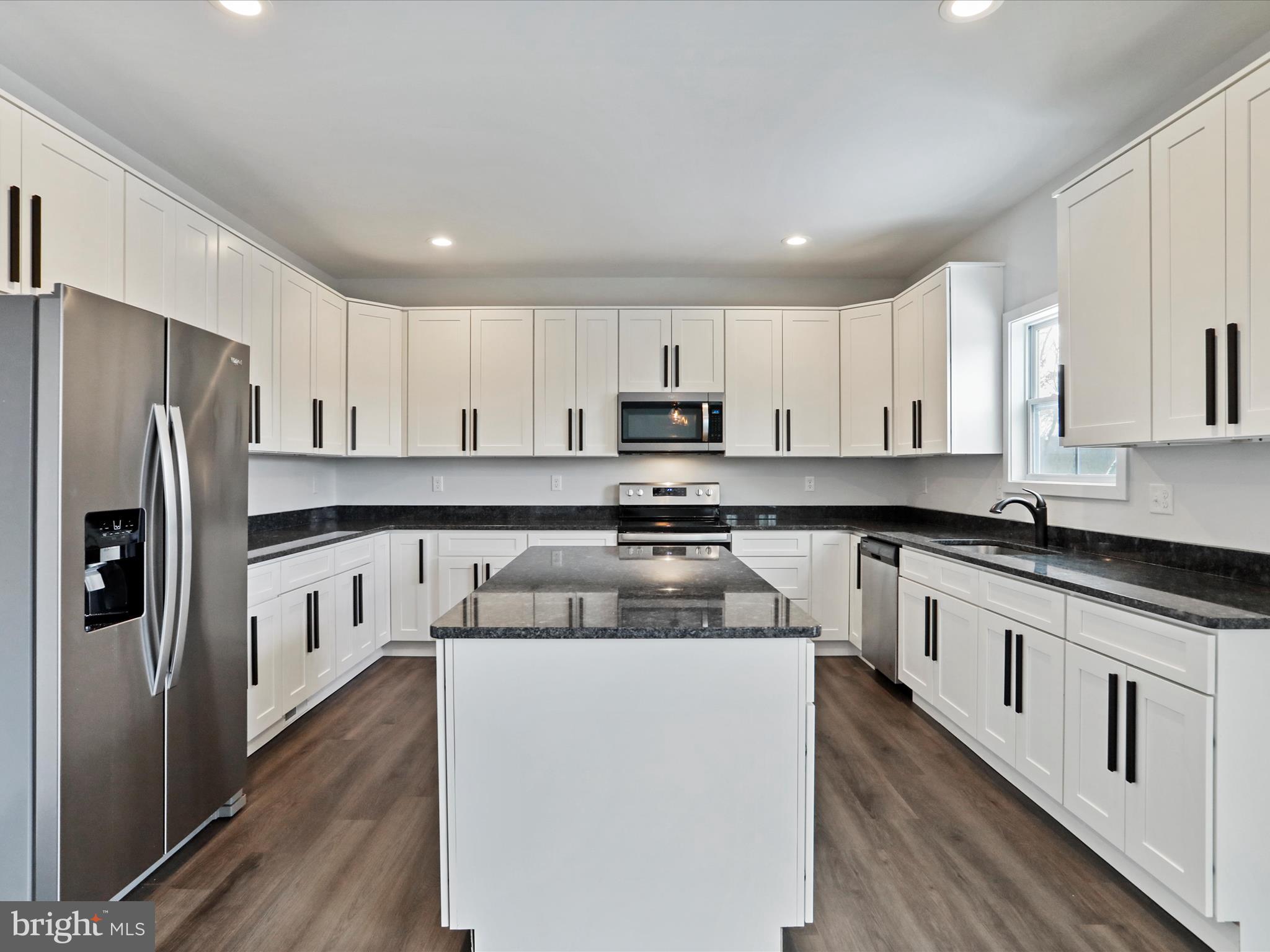 GREENWOOD ACRES - Residential