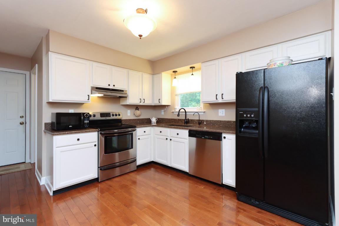 WALNUT HILL - Residential