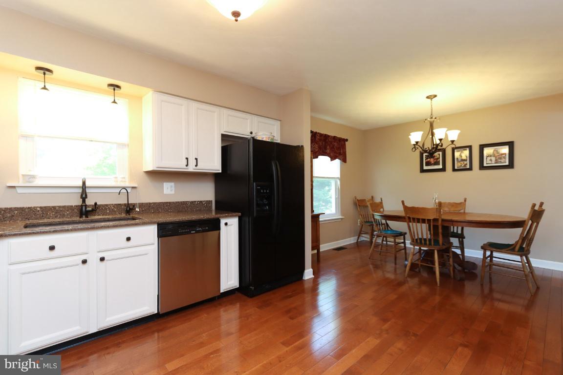 WALNUT HILL - Residential