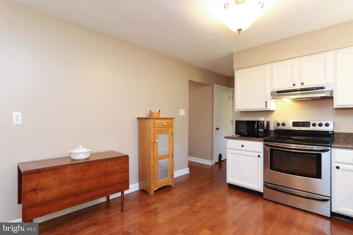 WALNUT HILL - Residential