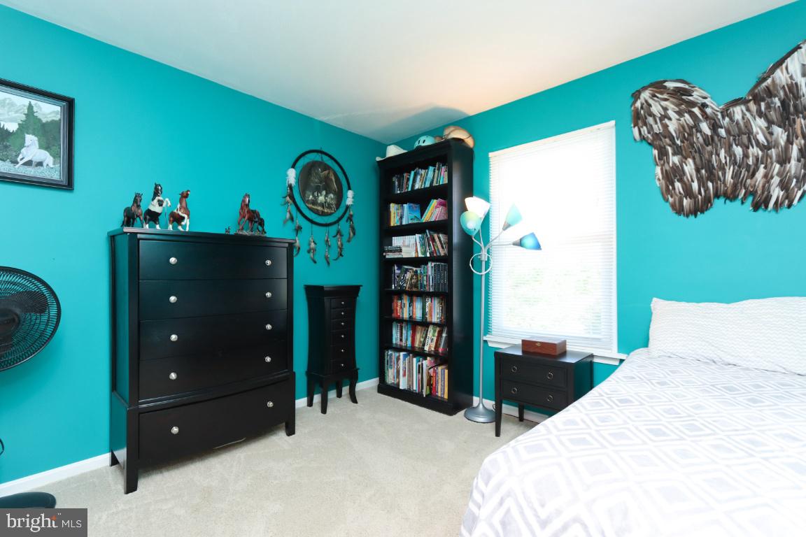 WALNUT HILL - Residential