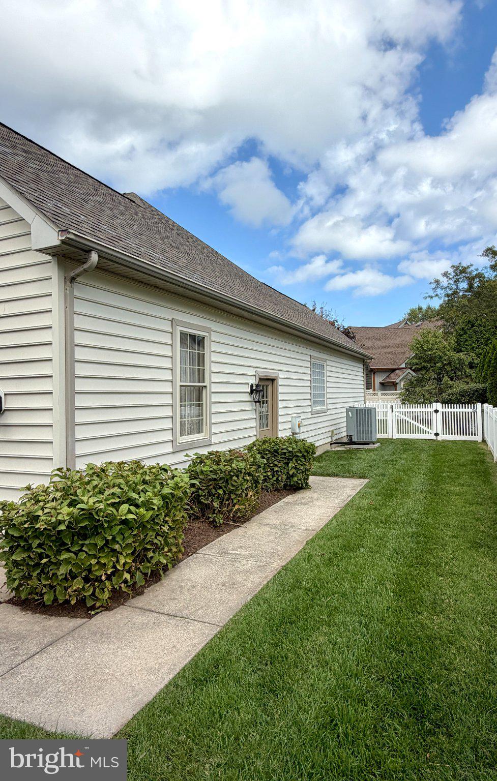32825 PEAR TREE COURT
