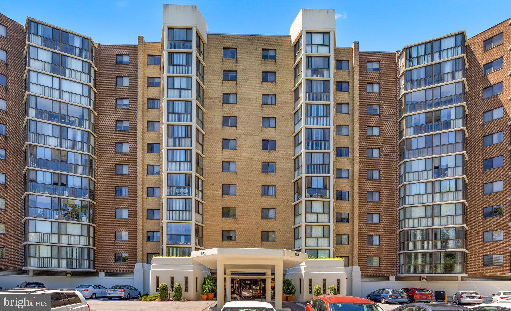 GREENS AT LEISURE WORLD - Residential