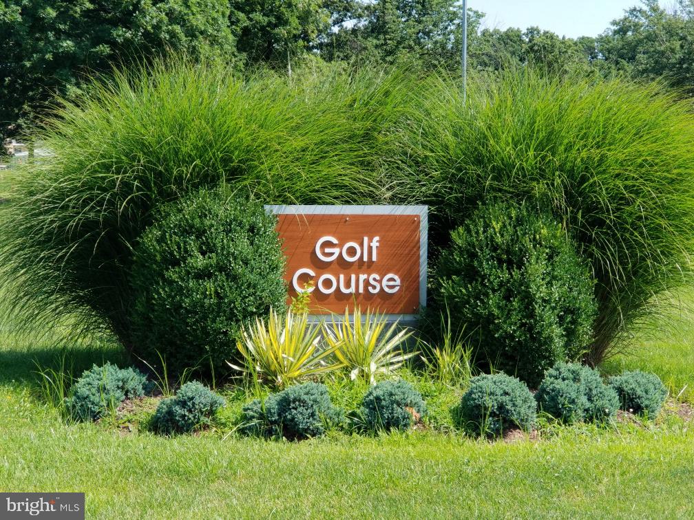 GREENS AT LEISURE WORLD - Residential