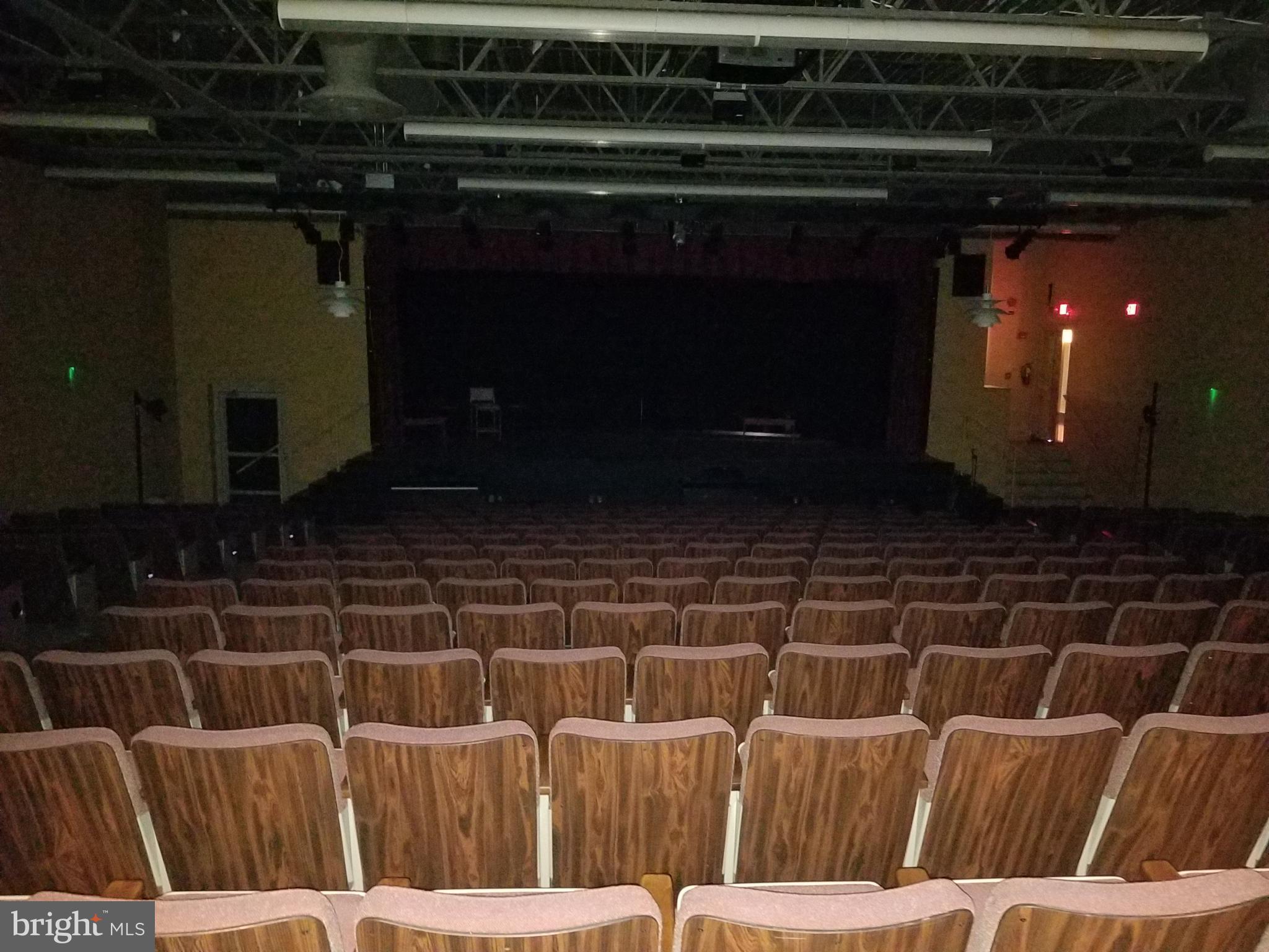 GREENS AT LEISURE WORLD - Residential