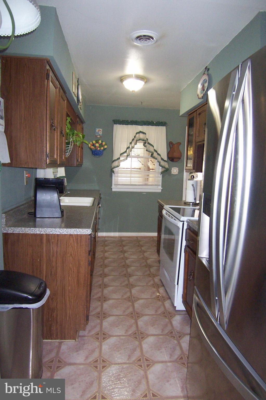 BOTTS - Residential Lease