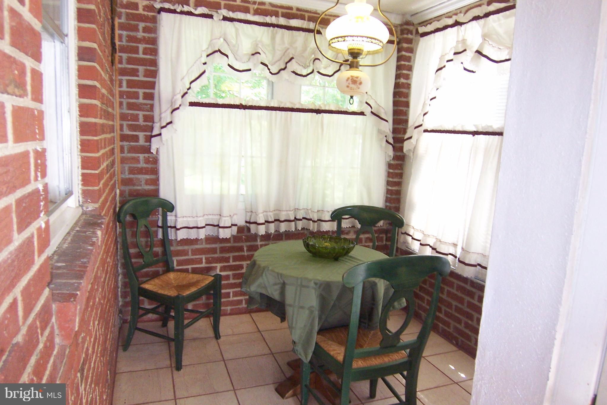 BOTTS - Residential Lease