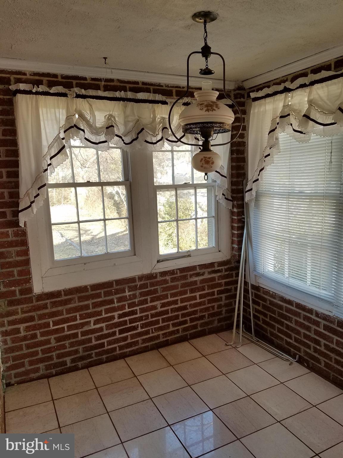 BOTTS - Residential Lease