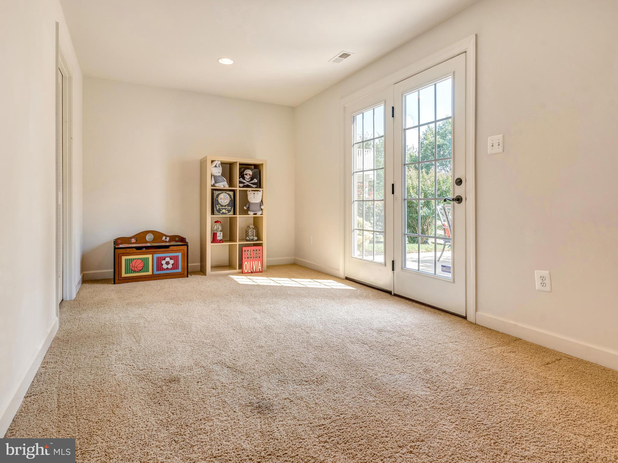 VILLAGES OF URBANA - Residential