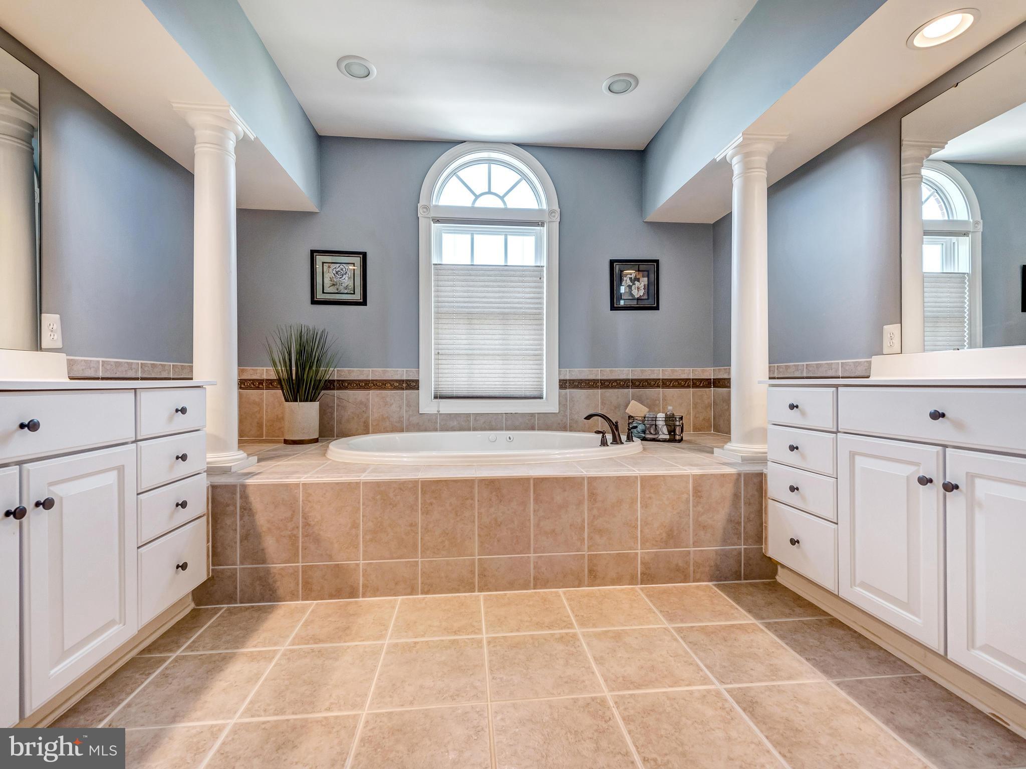 VILLAGES OF URBANA - Residential