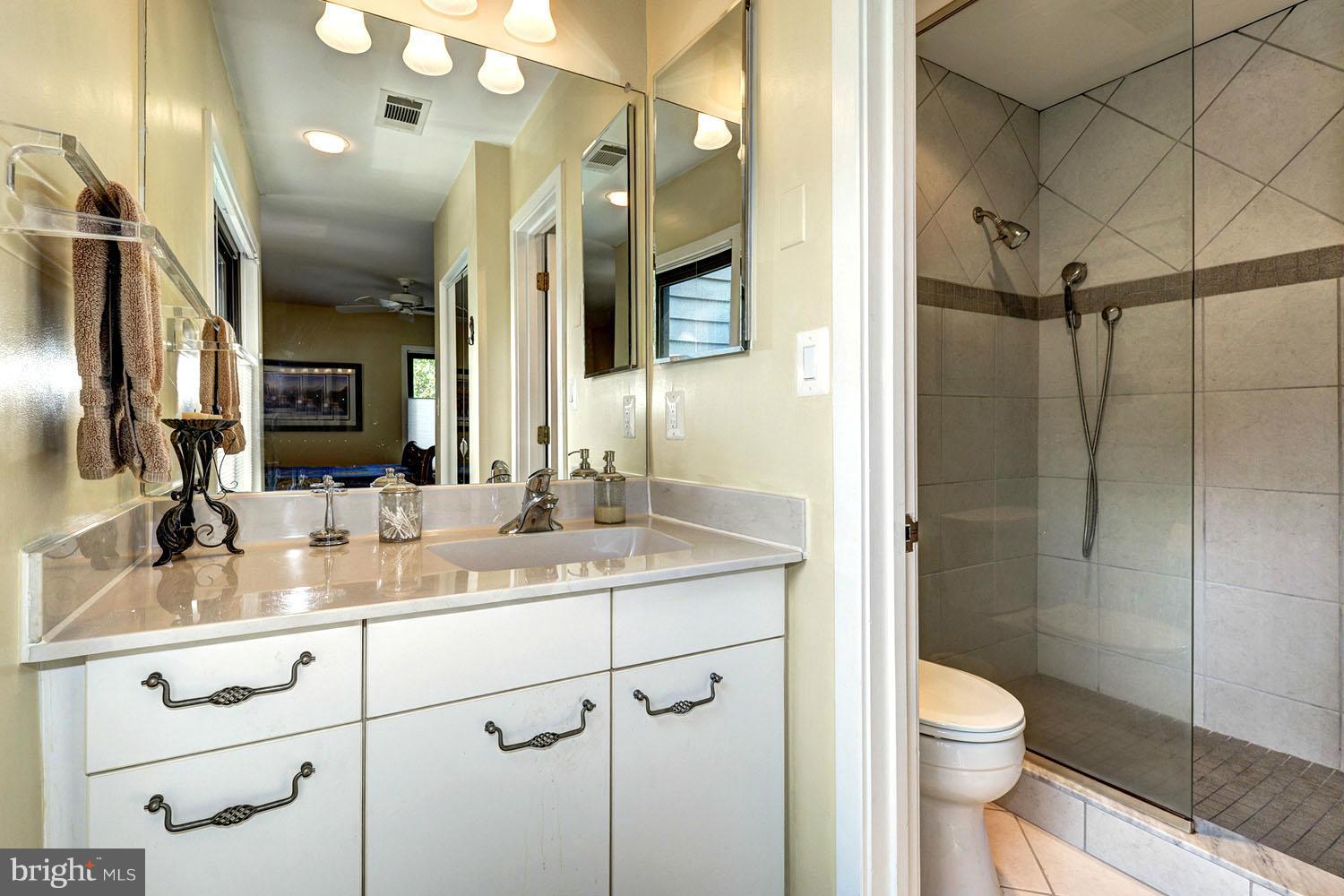 SHEARWATER CONDO - Residential