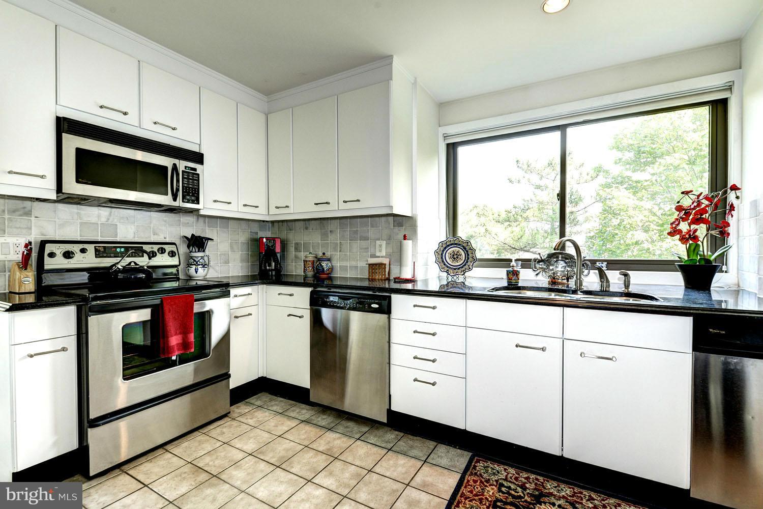 SHEARWATER CONDO - Residential