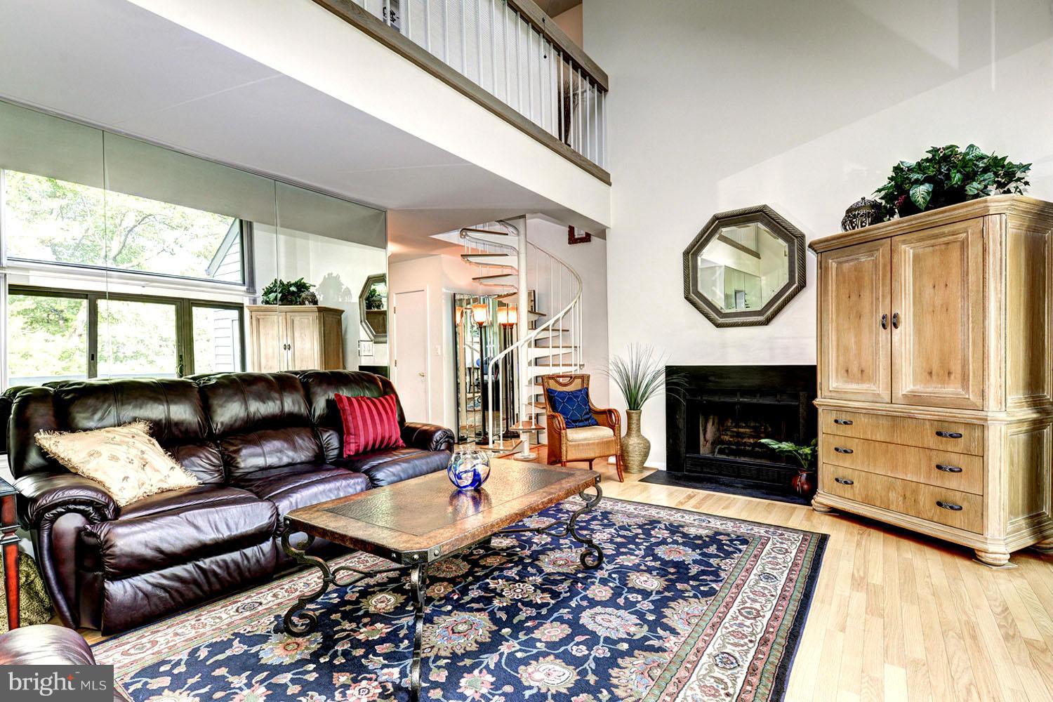 SHEARWATER CONDO - Residential