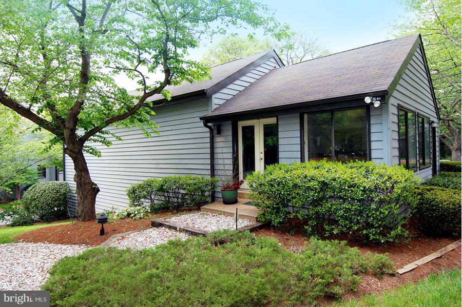 SHEARWATER CONDO - Residential