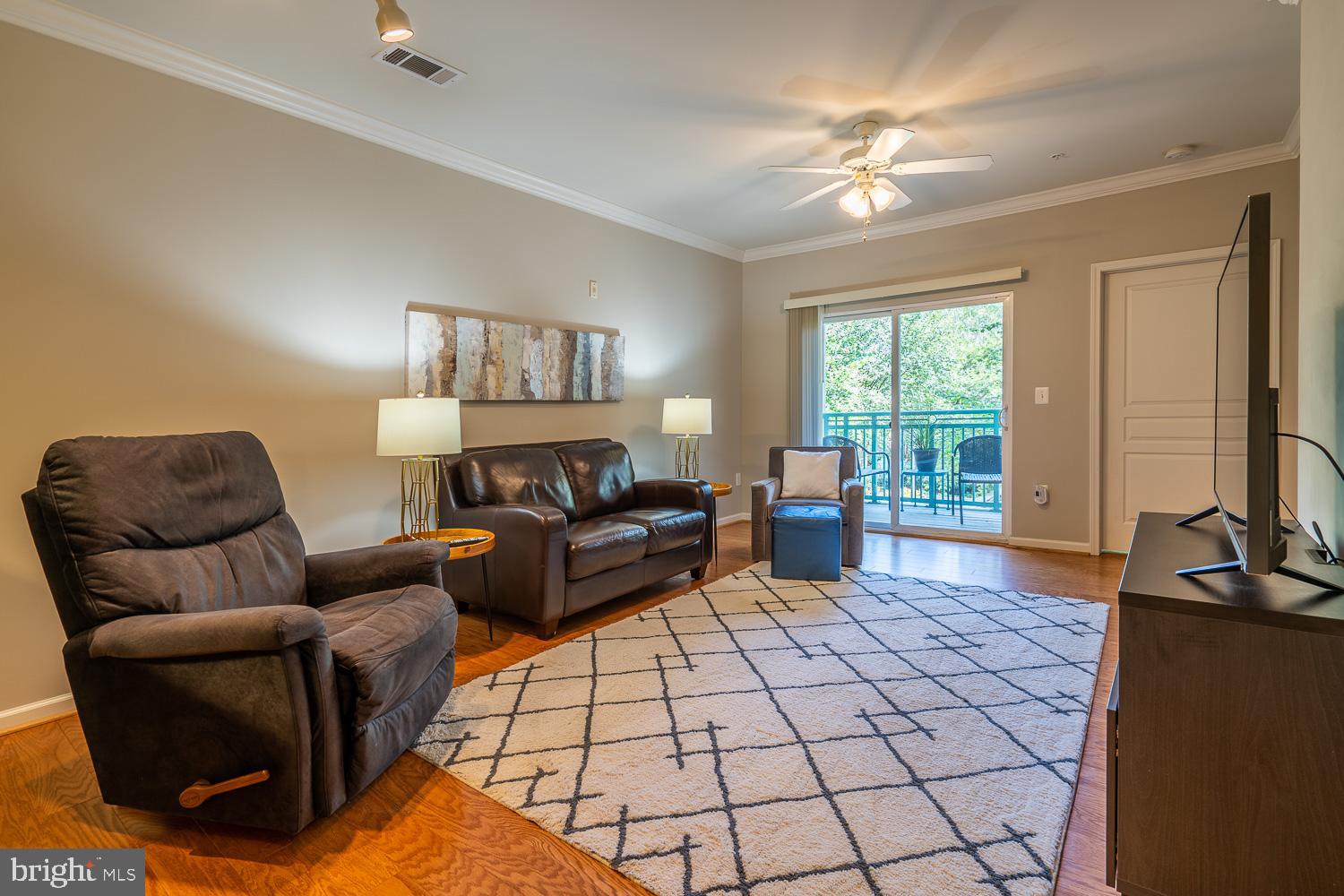 SAVOY AT RESTON TOWN CENTER - Residential