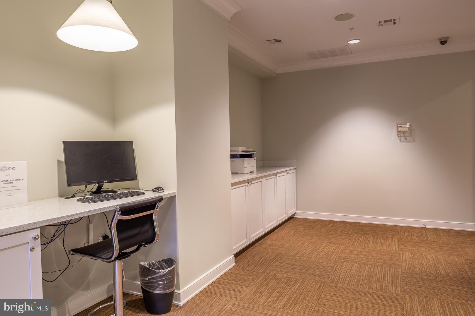 SAVOY AT RESTON TOWN CENTER - Residential