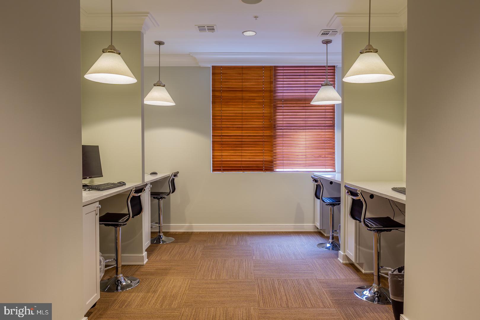 SAVOY AT RESTON TOWN CENTER - Residential