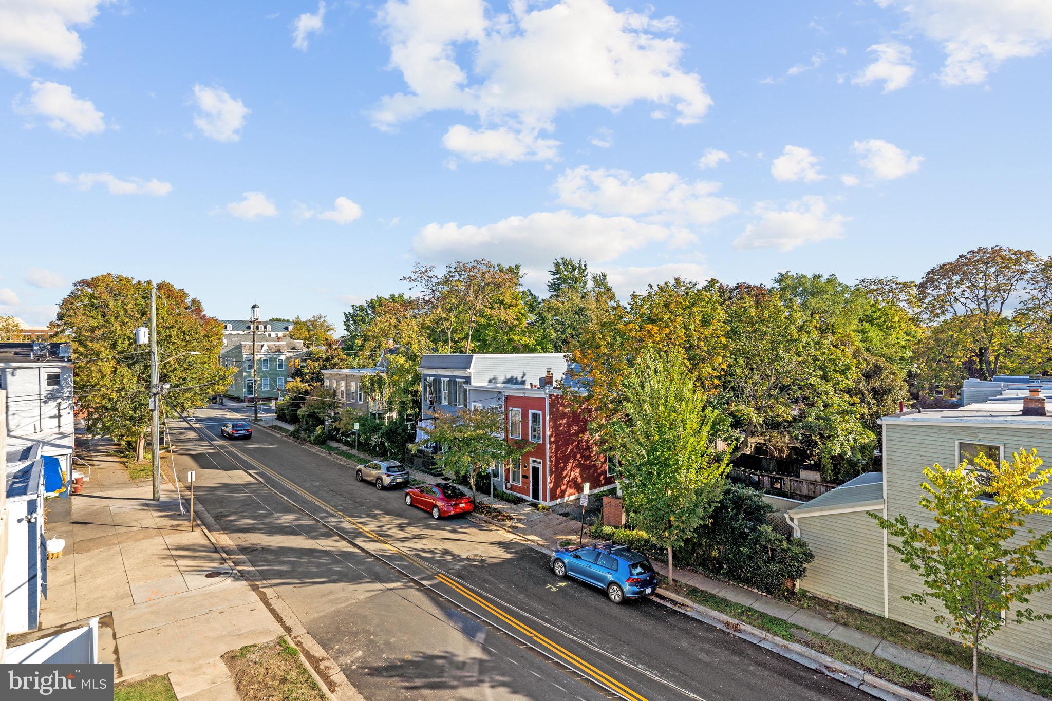 OLD TOWN ALEXANDRIA - Residential