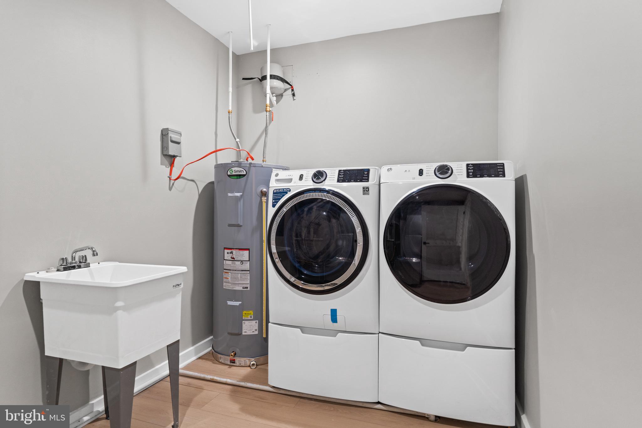 OLD TOWN ALEXANDRIA - Residential