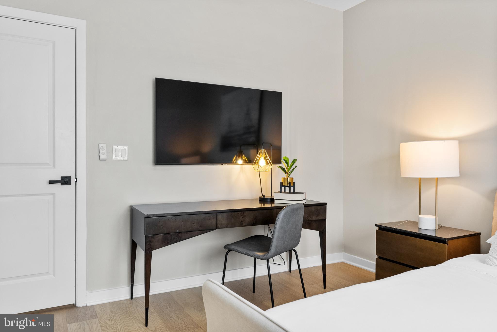 OLD TOWN ALEXANDRIA - Residential