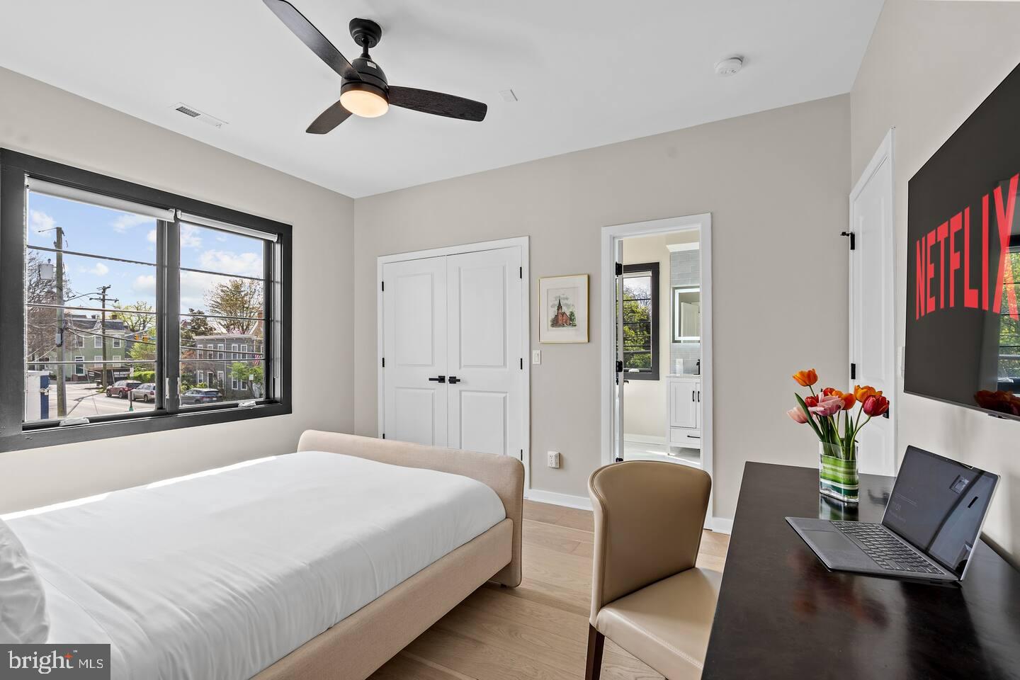 OLD TOWN ALEXANDRIA - Residential