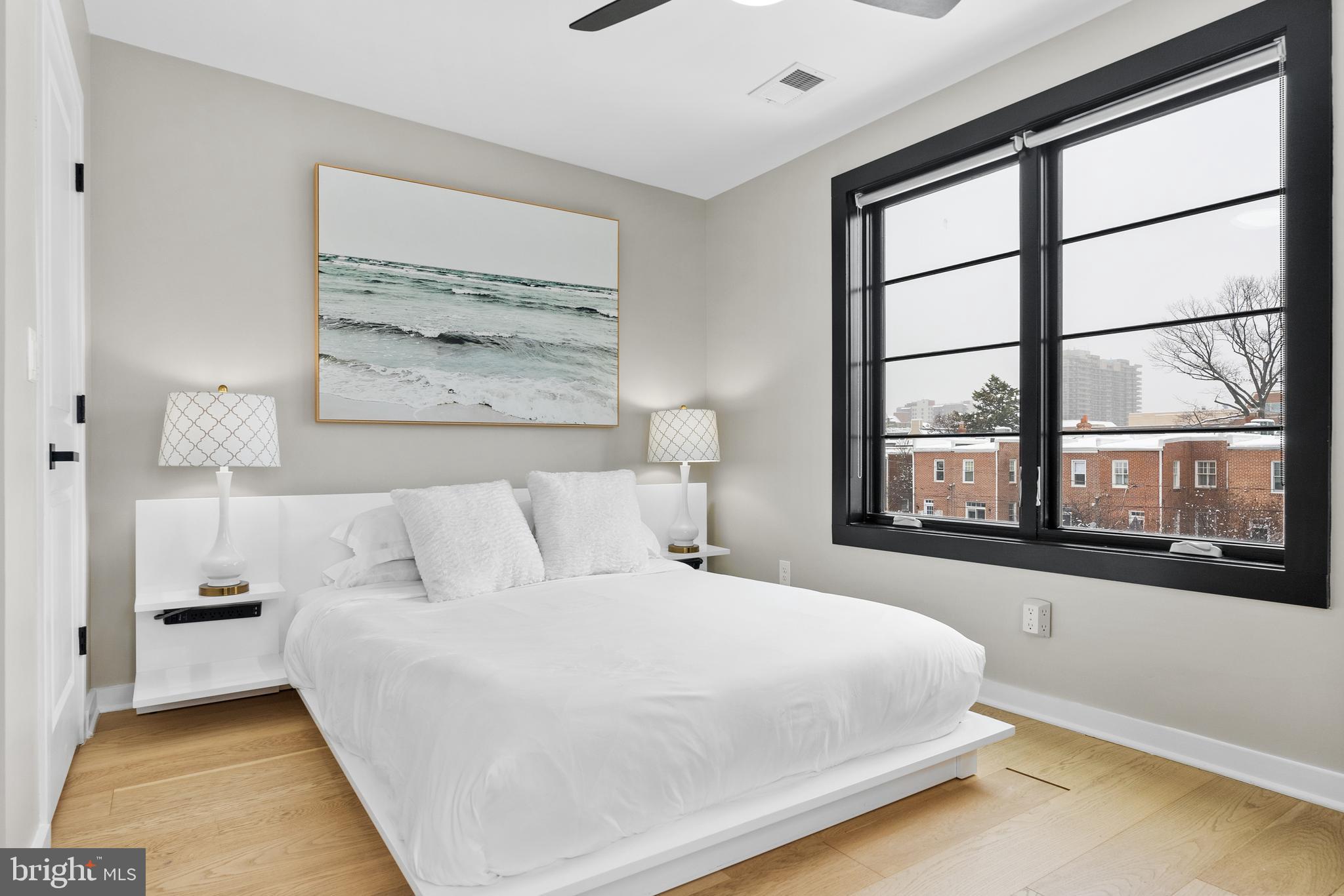 OLD TOWN ALEXANDRIA - Residential