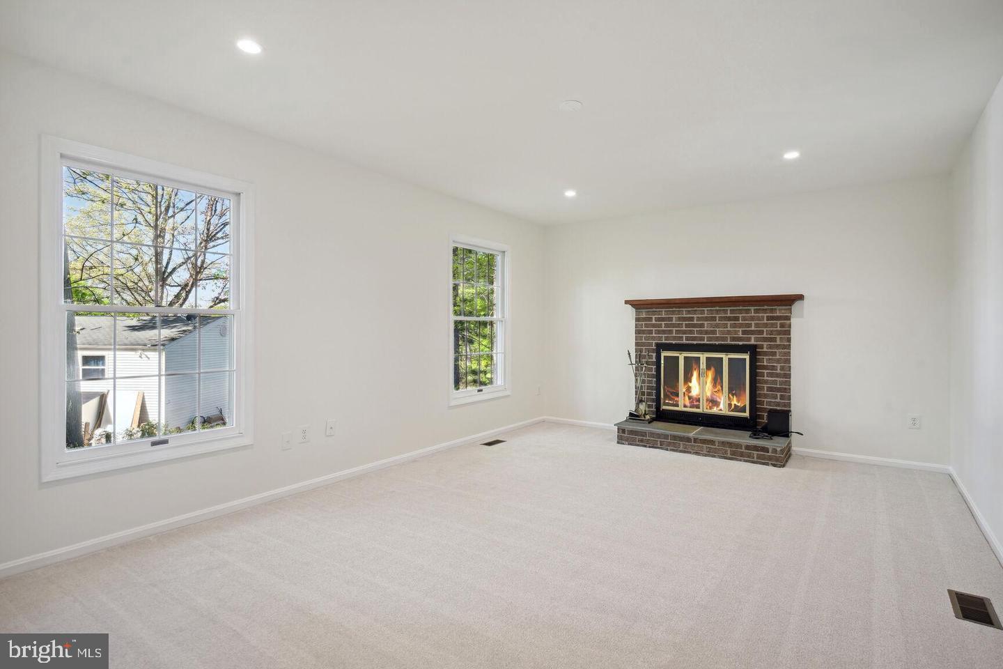 BRIGHTON HIGHLANDS - Residential