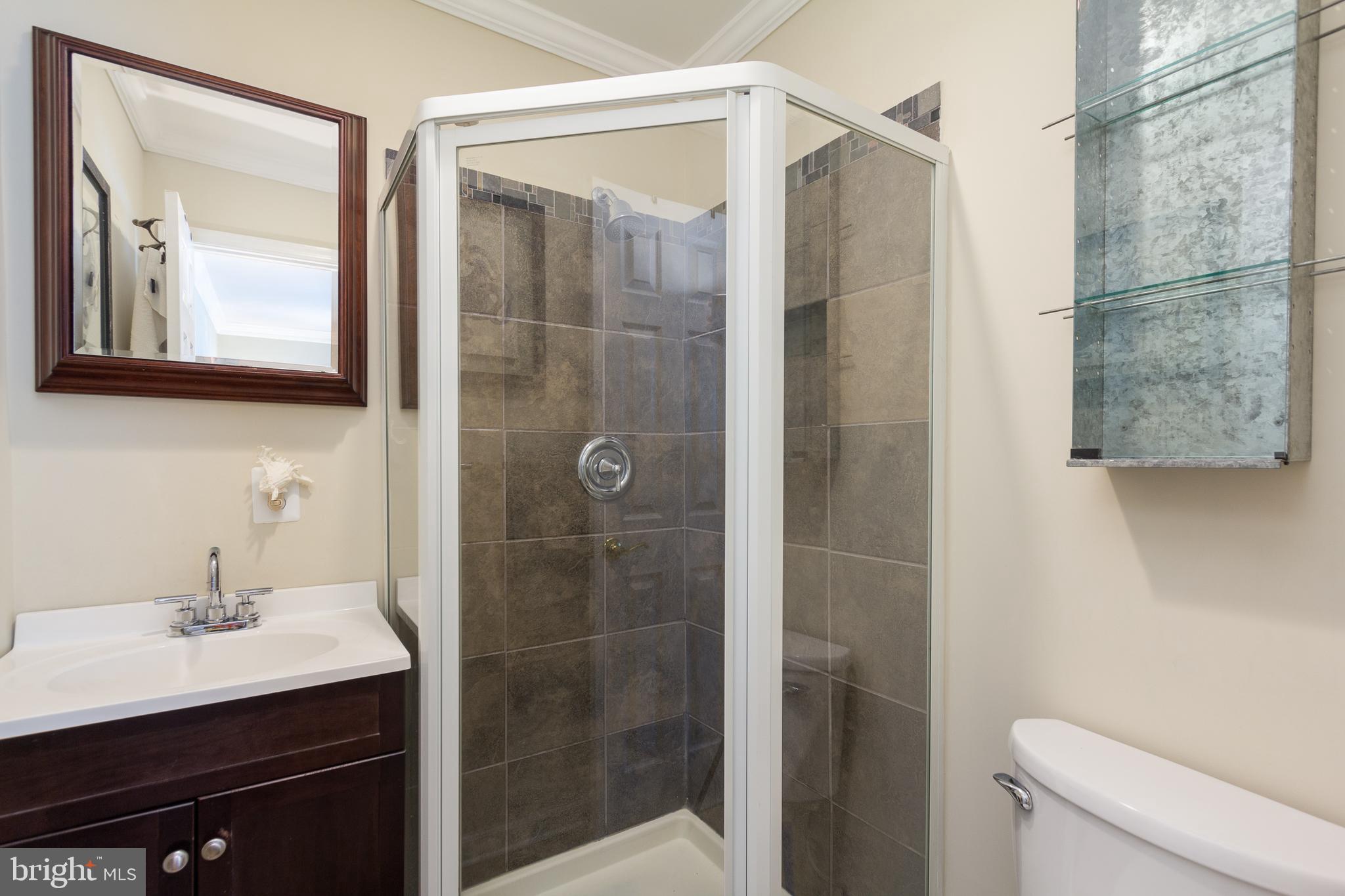 CHESTNUT WOODS - Residential