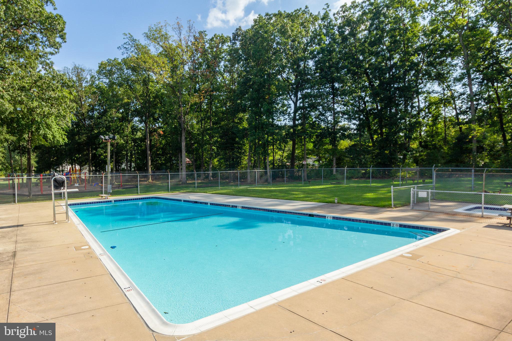 CHESTNUT WOODS - Residential