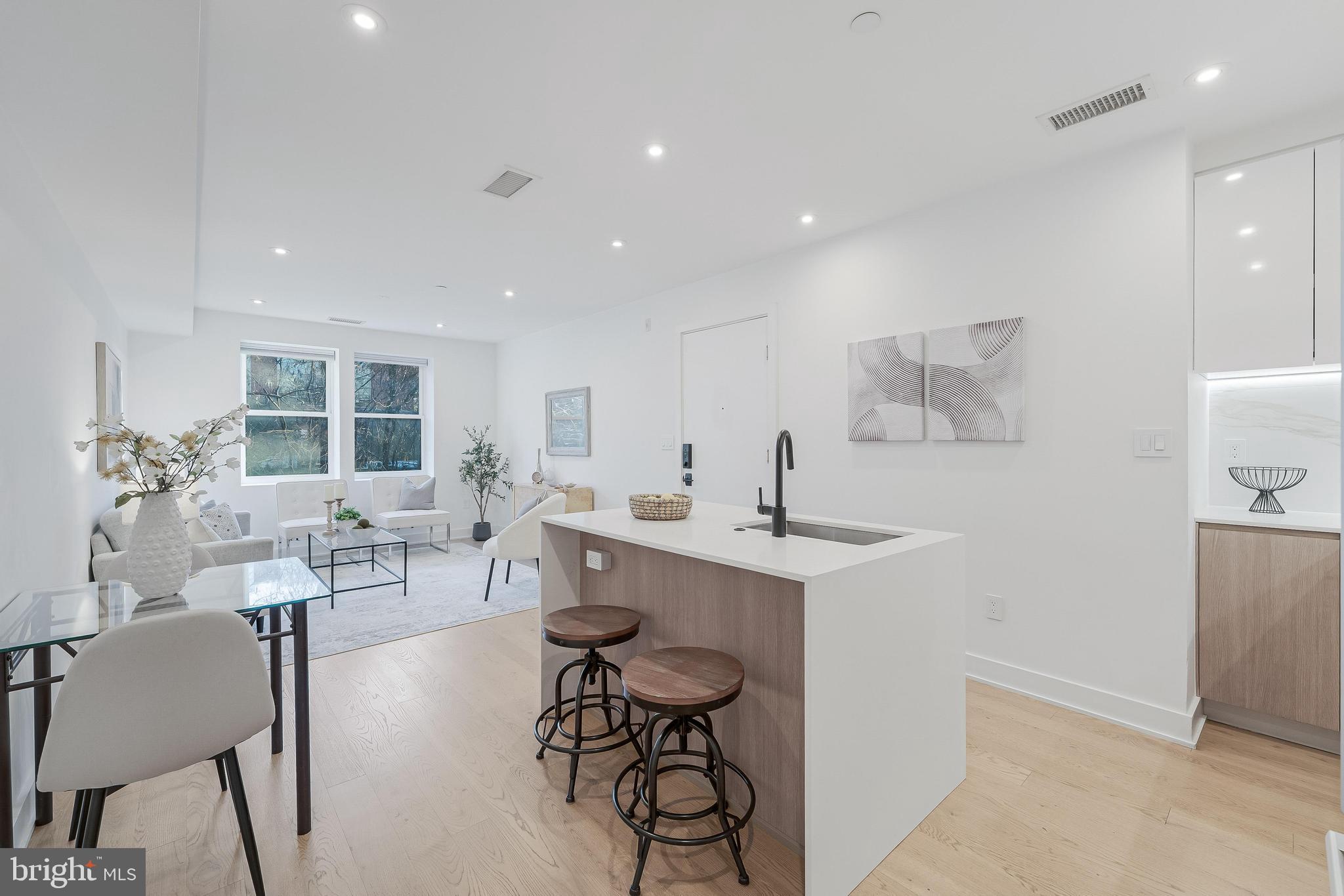 4017 DAVIS PLACE NW 6