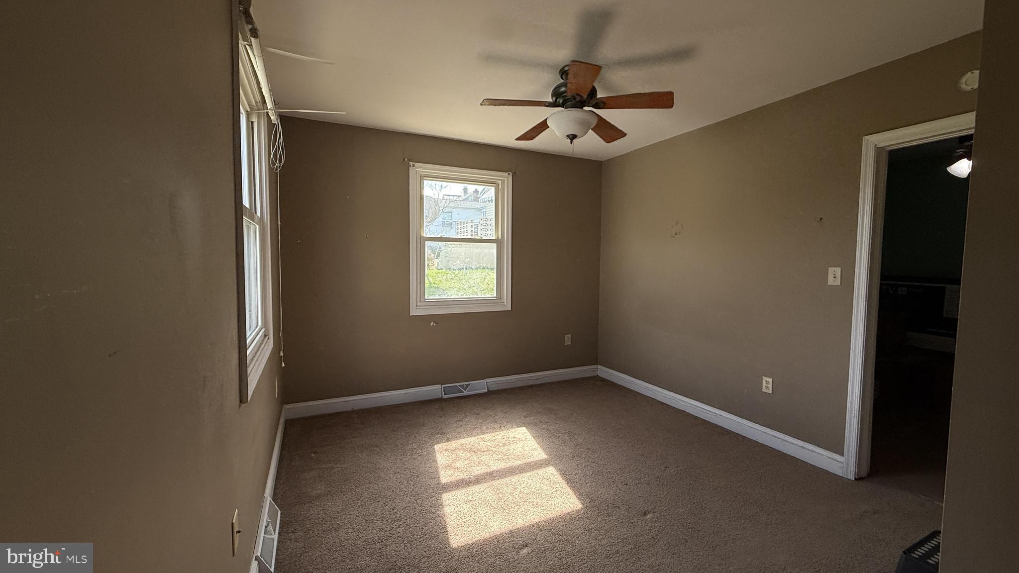 WINCHESTER CITY - Residential