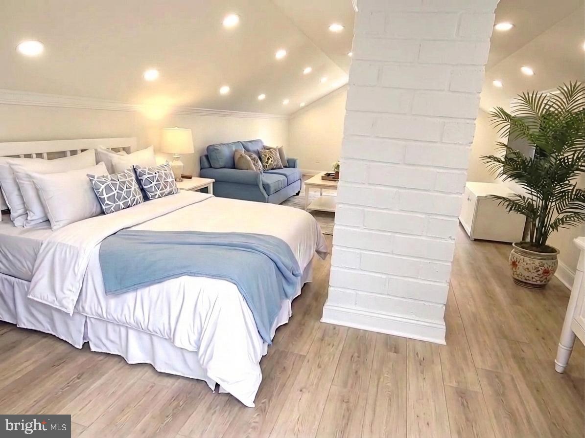 WINCHESTER CITY - Residential