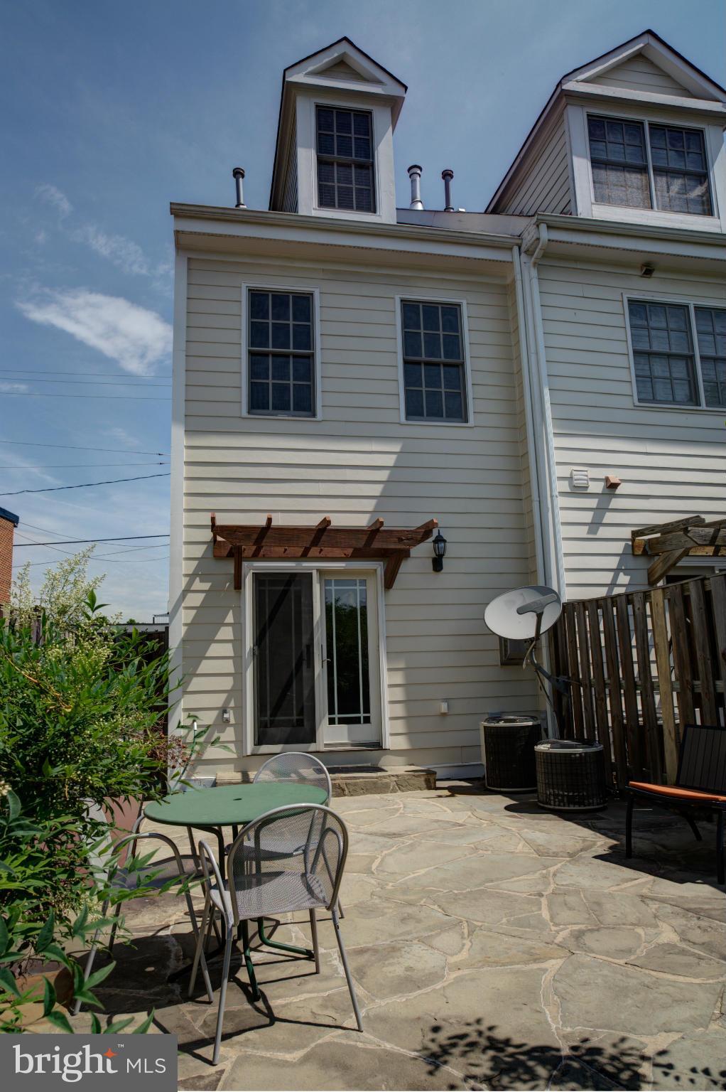 OLD TOWN - Residential