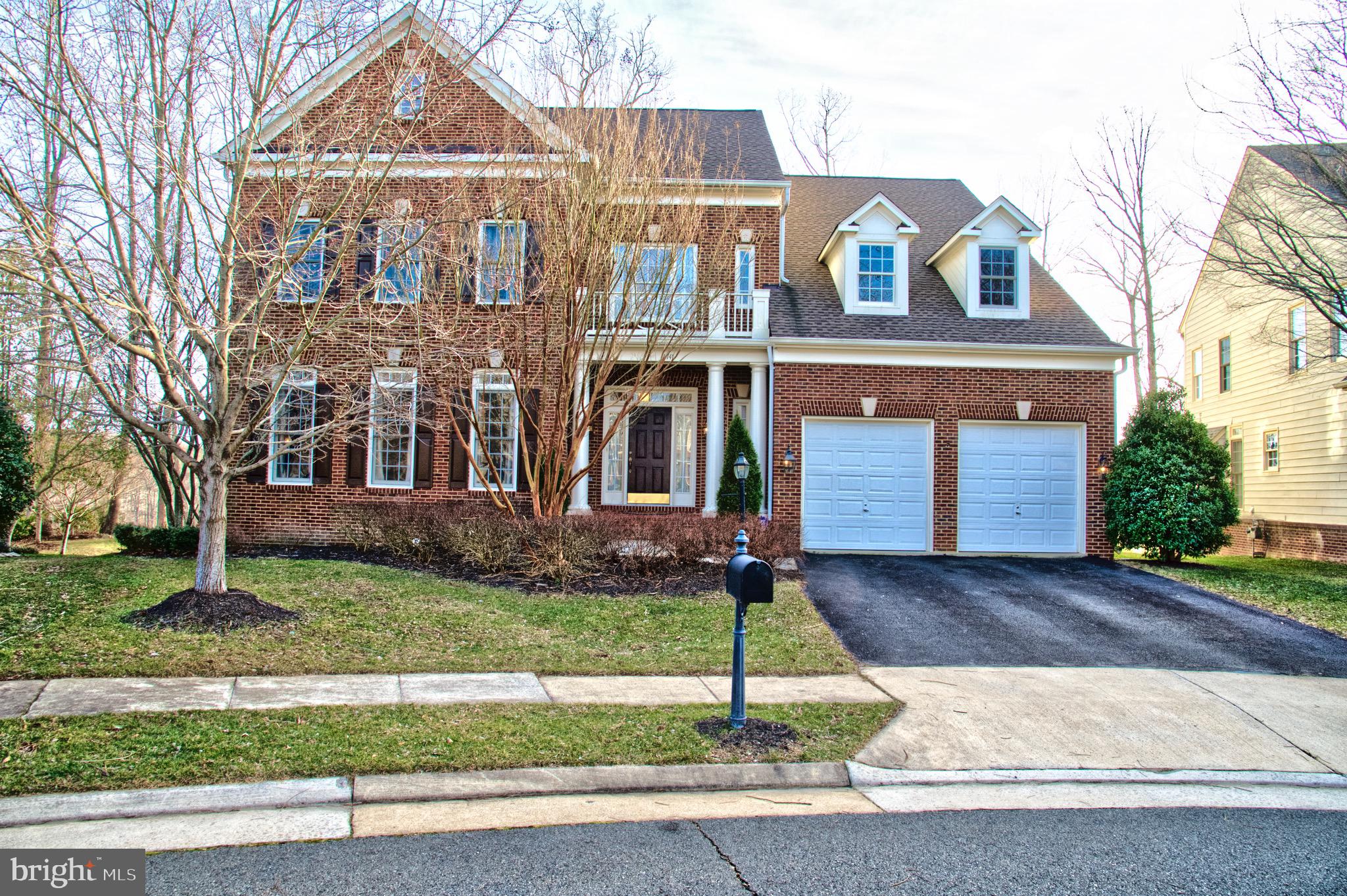 RIVER FALLS - Residential