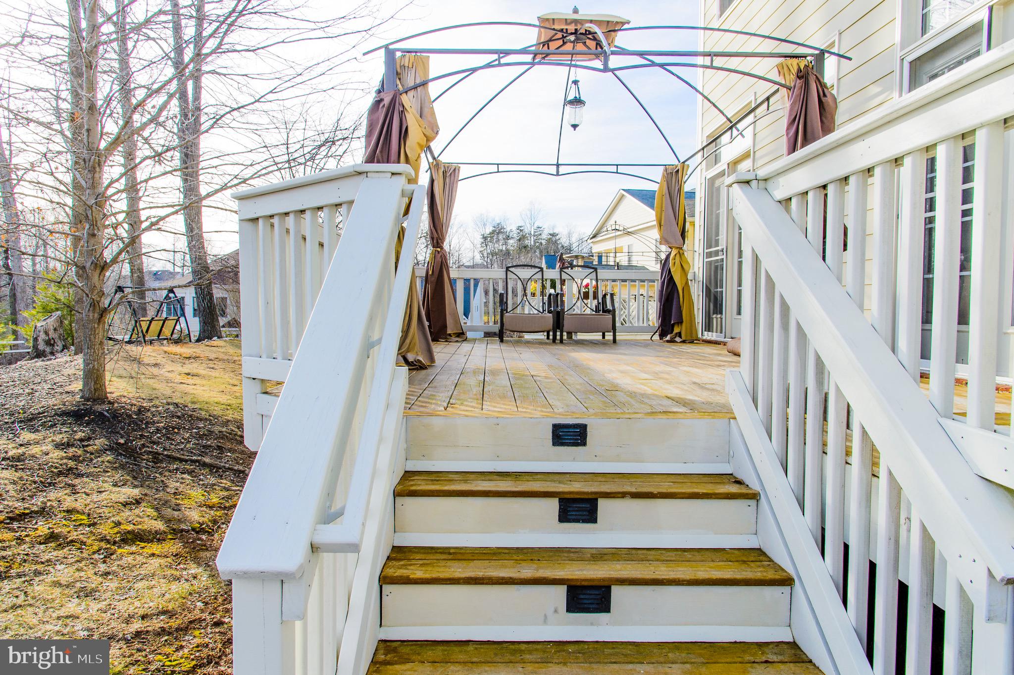 RIVER FALLS - Residential