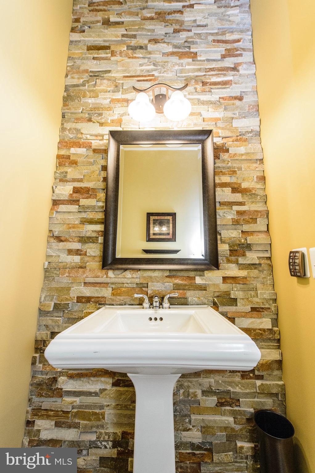 RIVER FALLS - Residential